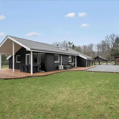 Holiday Fabian - 30km From The Sea In Western Jutland By Interhome